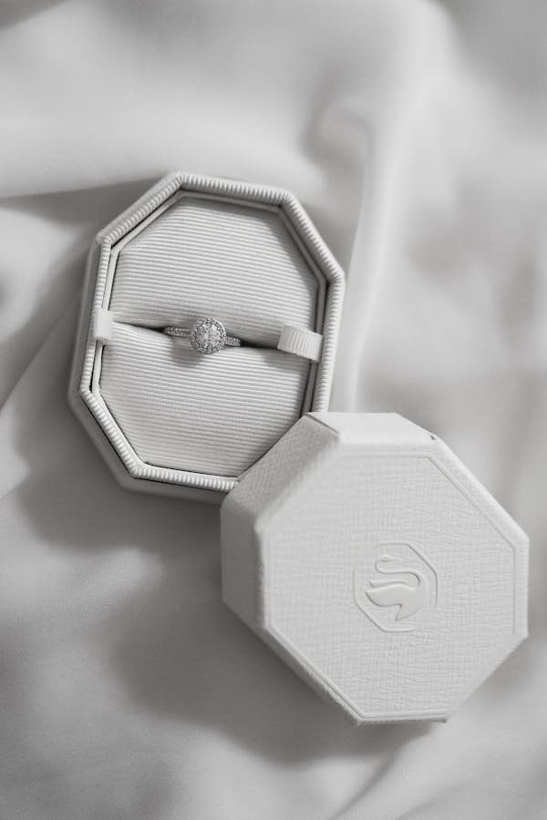 Bijoux en argent doriane : l'art de sublimer votre style